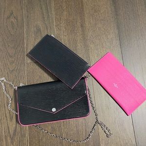 Black chain crossbody with pink trim